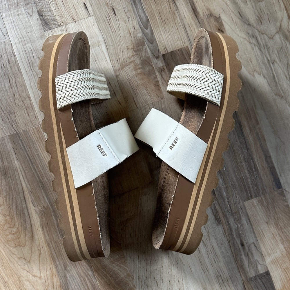 Reef Women's Cream and Brown Sandals